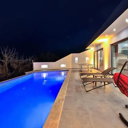 Lighthouse Jakuzili Tatil Villasi Vilă Kaș