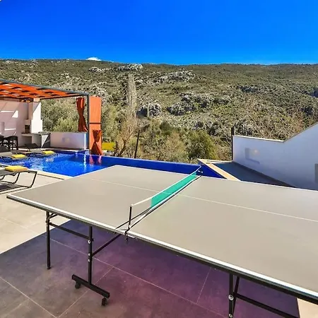 Willa Lighthouse Jakuzili Tatil Villasi *